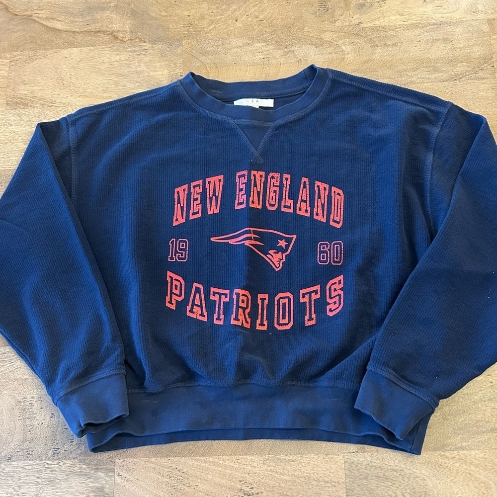 New England Patriots Crew Neck Womens L